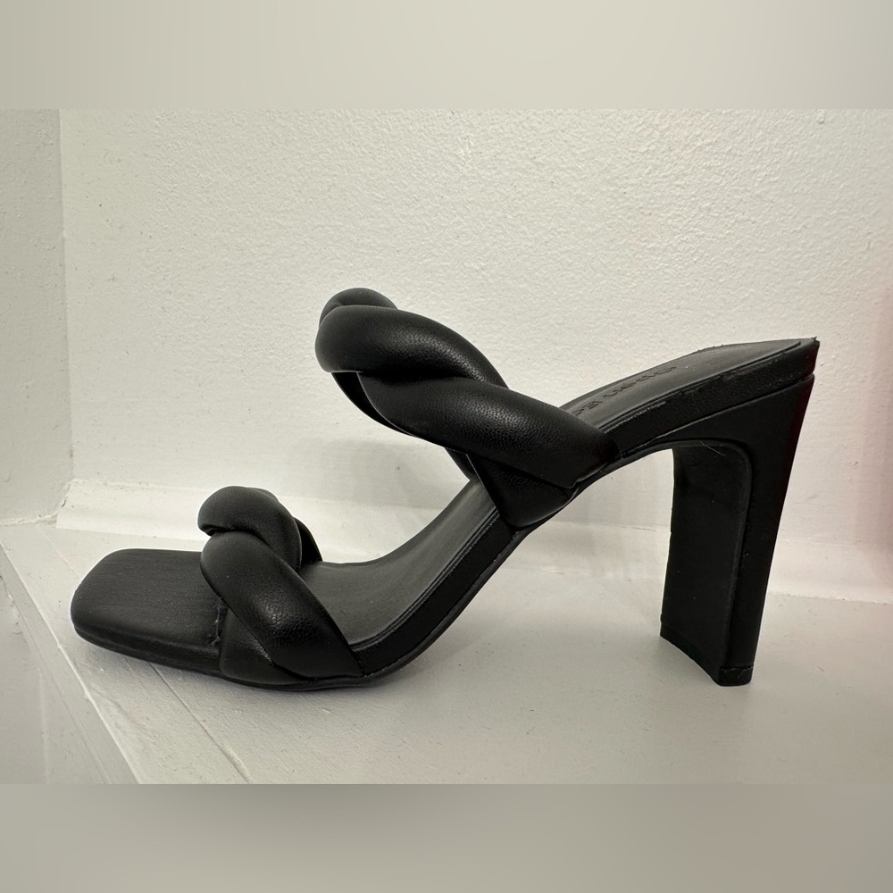 Open Edit Remmy twist black heeled sandals women Size 5.5